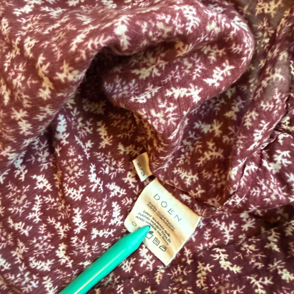 Doen Plum Floral Smocked Ruffle Tunic - Picture 2 of 3
